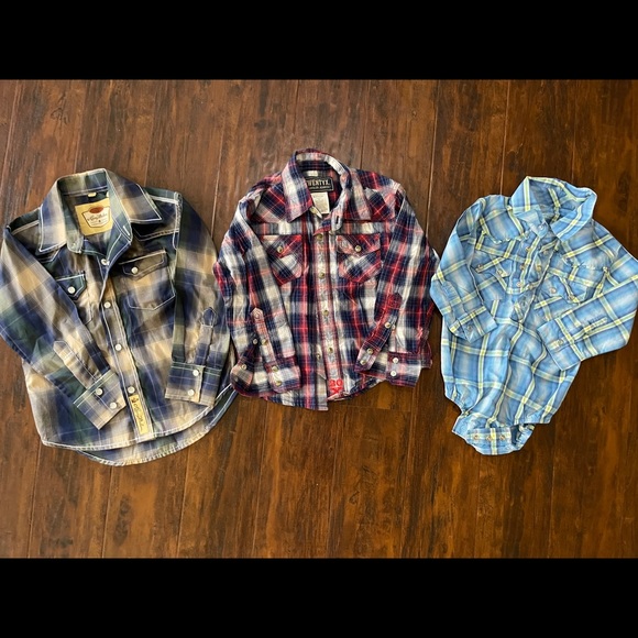 Other - EUC boys 24 month & XS 3/4 year rodeo pearl snaps